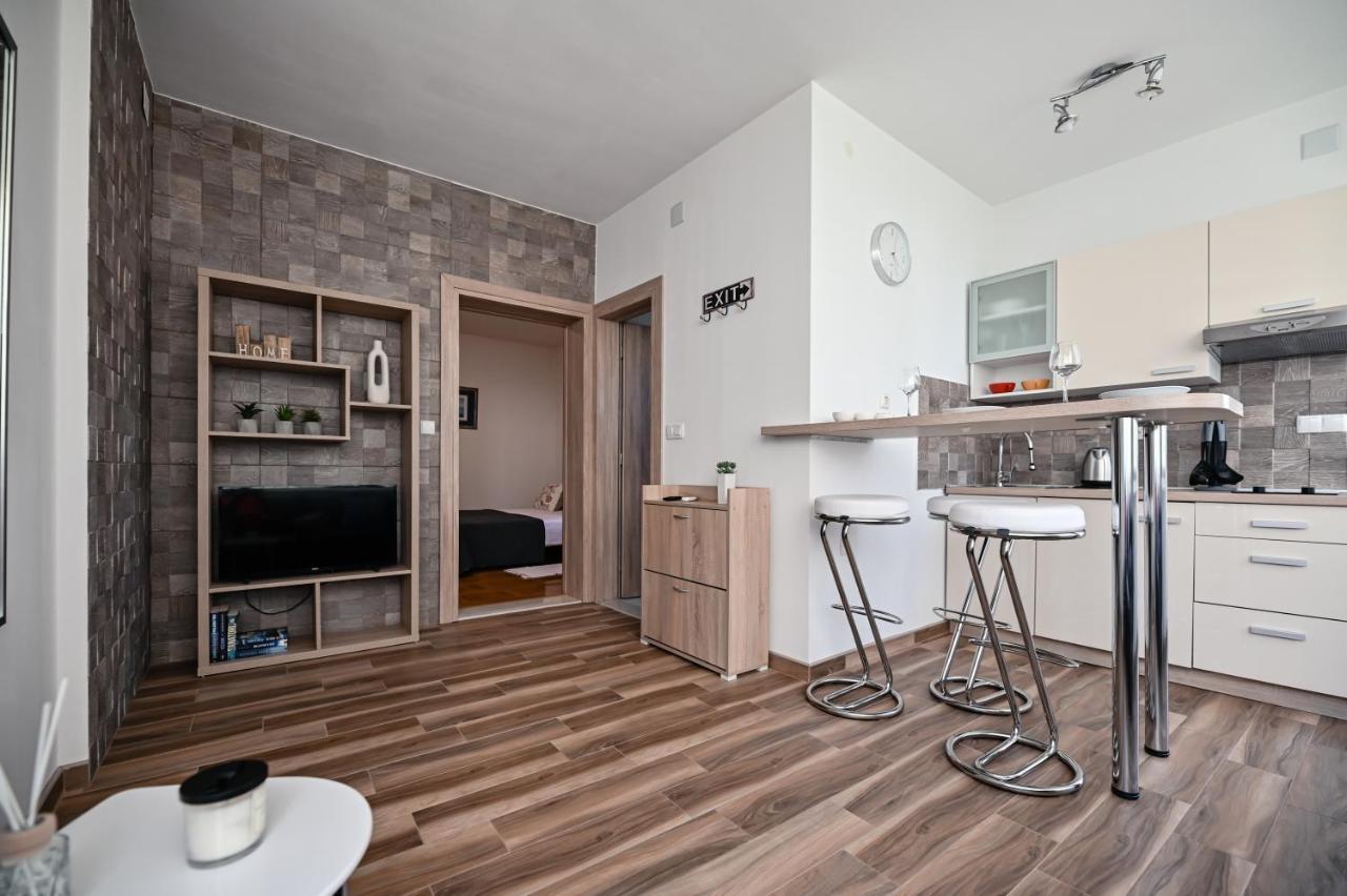 Apartamento Remi Sukošan Exterior foto