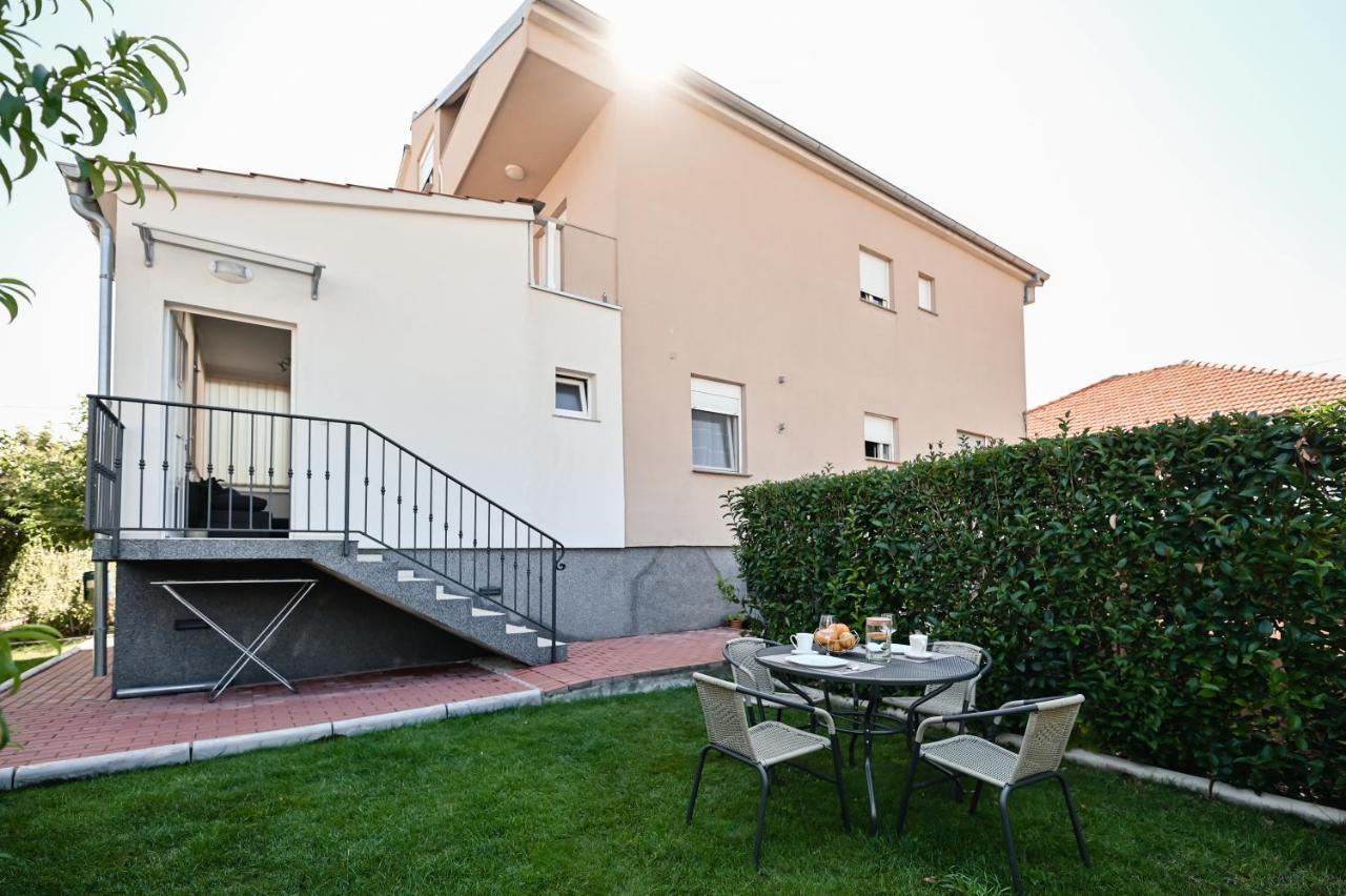 Apartamento Remi Sukošan Exterior foto